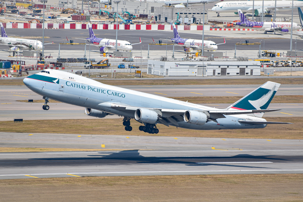 Boeing 747-8F Intercontinental Cargo: Technical Analysis and ADS-B Radar Tracking