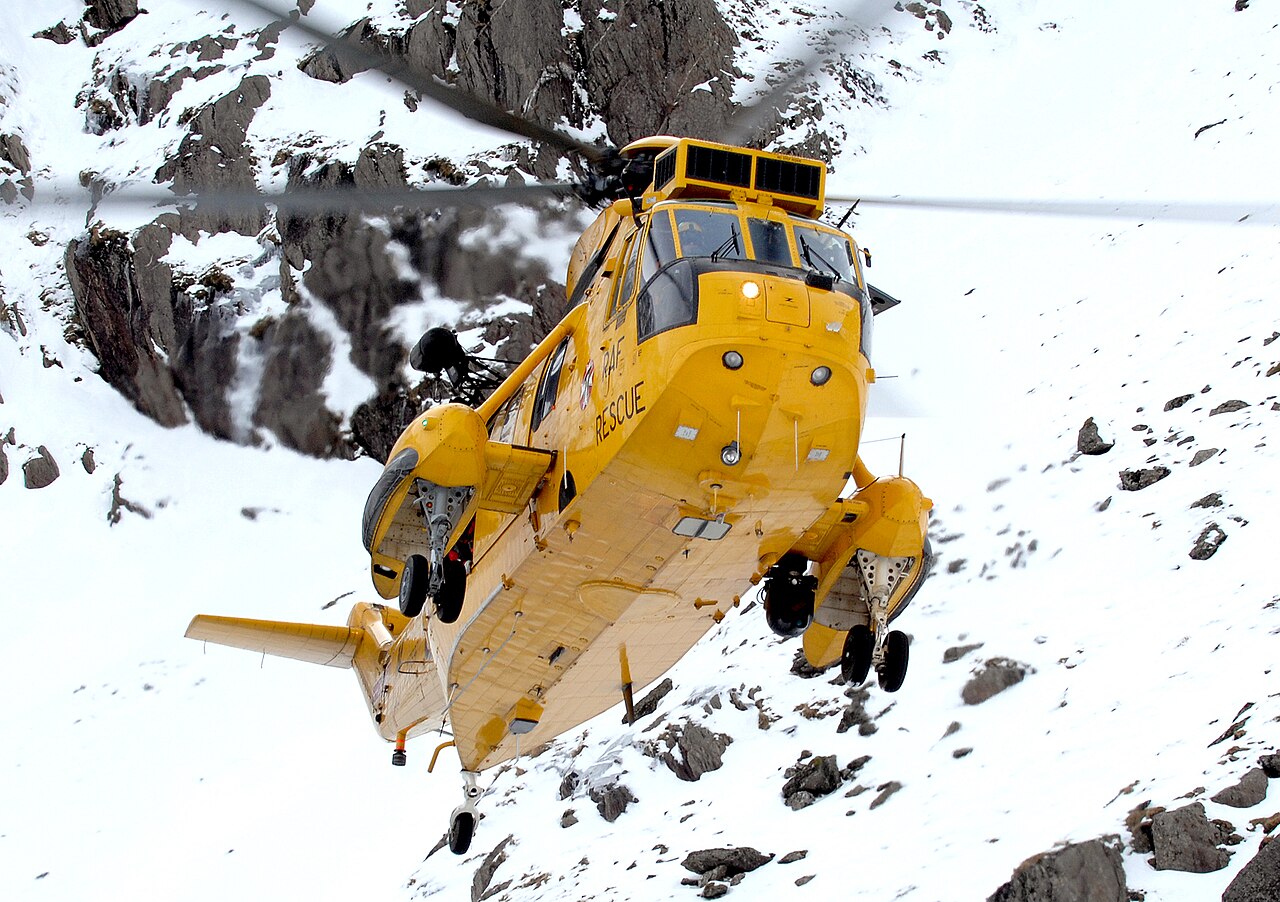 Sikorsky S-92A and Super Puma: Extreme SAR Operations over North Sea Platforms